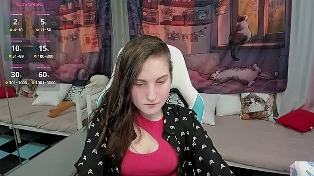 Snapshot of KiraDuvall chatting on 02/26/26, 05:35 KiraDuvall online show from 02/26/26, 05:35