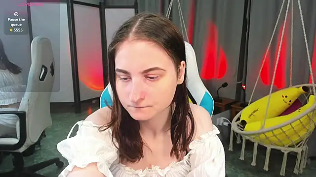 KiraDuvall online show from 05/13/26, 03:30