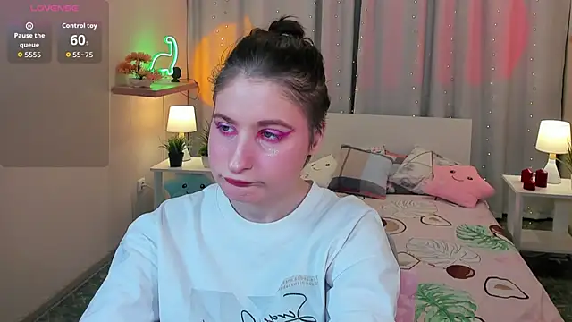 KiraDuvall online show from 01/12/26, 07:20