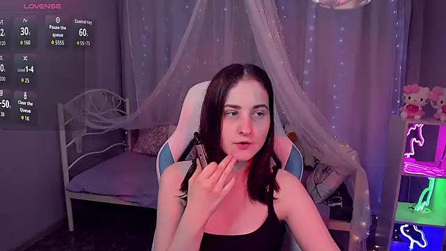 KiraDuvall online show from 04/19/26, 05:14