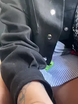 Snapshot of iriis chatting on 02/22/26, 02:52 iriis online show from 02/22/26, 02:52