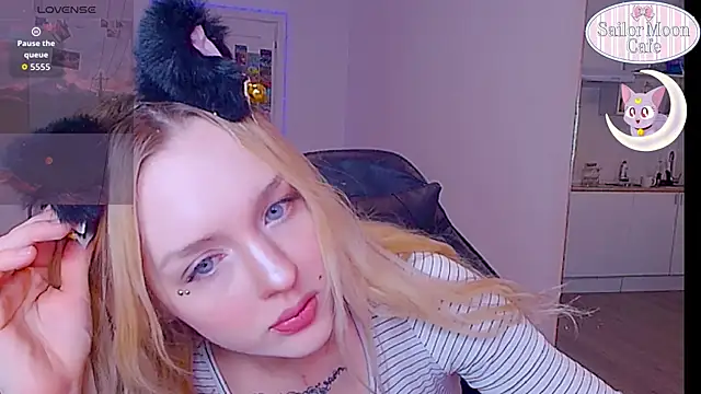 sailormoon666  online show from 03/18/26, 12:14