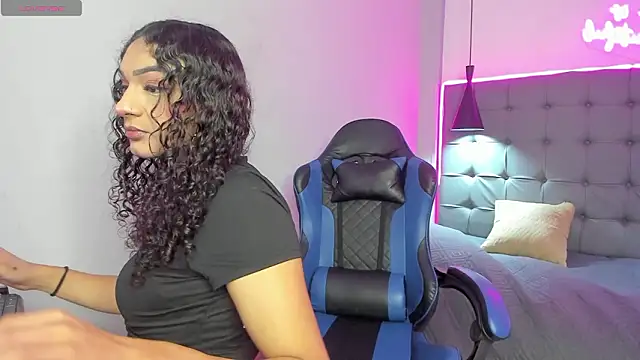 scarletcherry18 online show from 03/10/26, 04:05