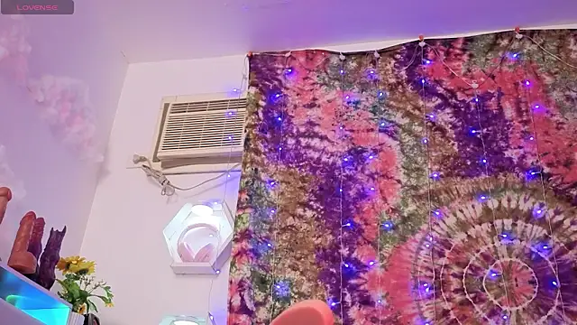 25sweetlilbunny online show from 03/23/26, 06:02