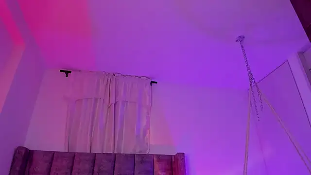 miss  charlotte7 online show from 05/06/26, 01:20