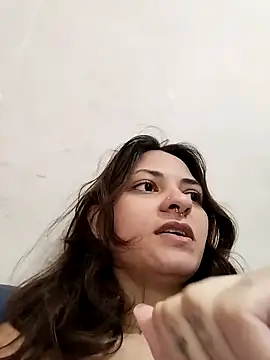 Snapshot of carazinho2128 chatting on 04/18/26, 10:28 carazinho2128 online show from 04/18/26, 10:28