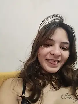 Snapshot of carazinho2128 chatting on 06/24/26, 02:37 carazinho2128 online show from 06/24/26, 02:37