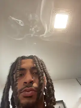 Snapshot of Mellyj053 chatting on 03/27/26, 04:41 Mellyj053 online show from 03/27/26, 04:41