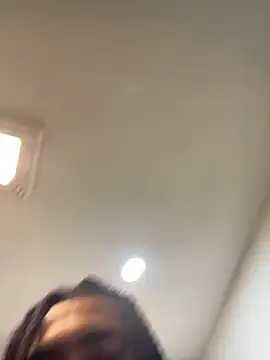 Snapshot of Mellyj053 chatting on 04/14/26, 08:25 Mellyj053 online show from 04/14/26, 08:25