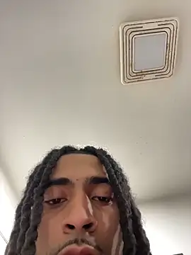 Snapshot of Mellyj053 chatting on 04/07/26, 01:51 Mellyj053 online show from 04/07/26, 01:51