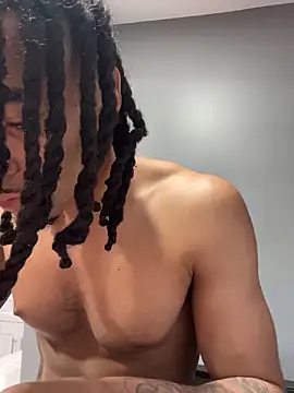 Snapshot of Mellyj053 chatting on 04/13/26, 06:01 Mellyj053 online show from 04/13/26, 06:01