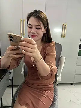 Snapshot of Llabi2k chatting on 04/02/26, 08:15 Llabi2k online show from 04/02/26, 08:15