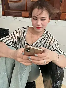 Snapshot of Llabi2k chatting on 04/03/26, 11:05 Llabi2k online show from 04/03/26, 11:05