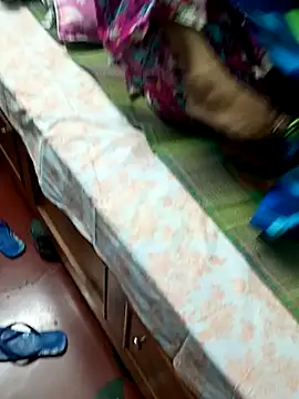 Snapshot of Cute-rasma chatting on 02/19/26, 08:11 Cute-rasma online show from 02/19/26, 08:11