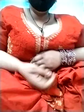 Snapshot of Cute-rasma chatting on 01/18/26, 07:23 Cute-rasma online show from 01/18/26, 07:23