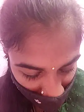 Tamil Hot RoyalQueen online show from 05/20/26, 11:07