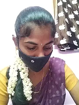 Tamil Hot RoyalQueen online show from 04/09/26, 03:40