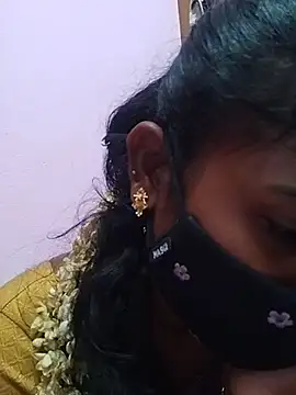 Tamil Hot RoyalQueen online show from 04/10/26, 03:46