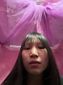 Charlotte-ee online show from 02/05/26, 08:43