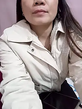 Phoebe-e online show from 01/14/26, 11:14