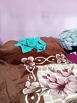 Phoebe-e online show from 03/12/26, 10:58