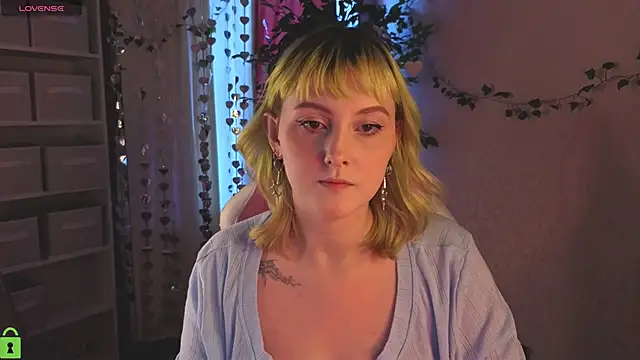 Roziett Belle online show from 03/15/26, 09:16