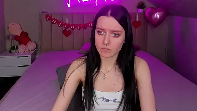 Snapshot of Kessi_Millisis chatting on 02/18/26, 09:28 Kessi Millisis online show from 02/18/26, 09:28