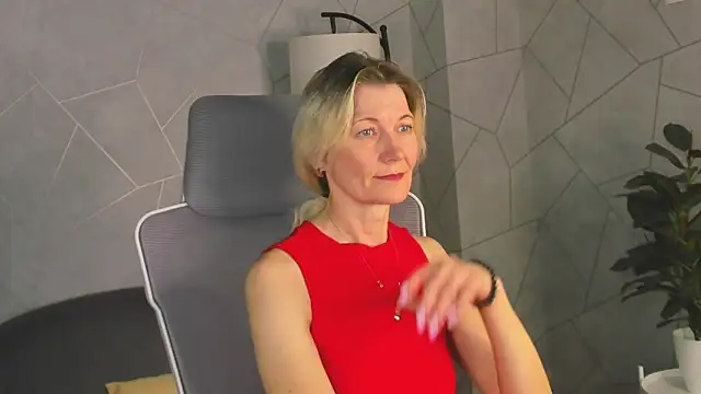 Julie Lucas online show from 03/17/26, 12:46