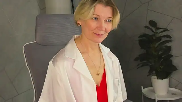 Julie Lucas online show from 03/19/26, 12:54