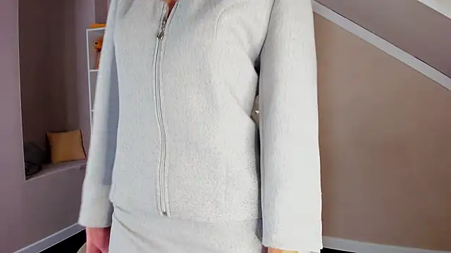 Julie Lucas online show from 03/14/26, 12:49