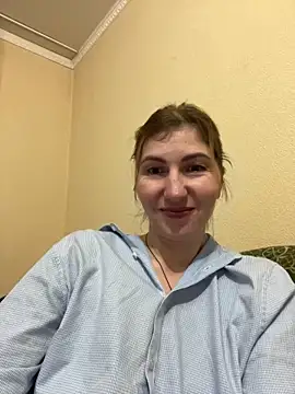 Snapshot of _Crystal_2 chatting on 01/19/26, 04:22 Crystal 2 online show from 01/19/26, 04:22