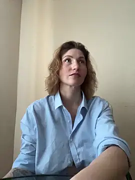 Snapshot of _Crystal_2 chatting on 02/21/26, 03:14 Crystal 2 online show from 02/21/26, 03:14