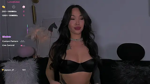 Snapshot of your_asian_dream chatting on 02/06/26, 04:30 your asian dream online show from 02/06/26, 04:30