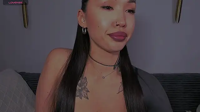 Snapshot of your_asian_dream chatting on 02/02/26, 05:45 your asian dream online show from 02/02/26, 05:45