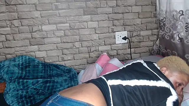 liztaylor online show from 04/19/26, 07:05