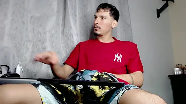 Snapshot of Yankees_xxx chatting on 05/09/26, 12:52 Yankees xxx online show from 05/09/26, 12:52