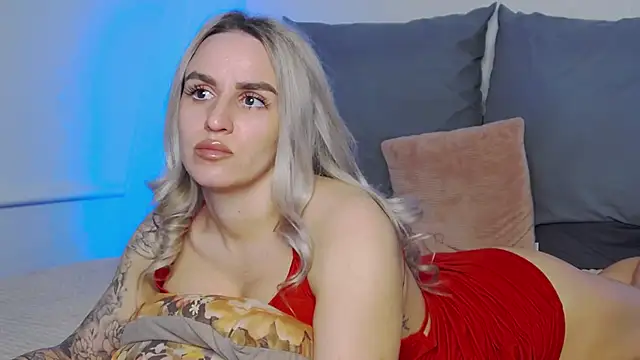 Snapshot of _KSmith_ chatting on 02/25/26, 06:35 KSmith online show from 02/25/26, 06:35