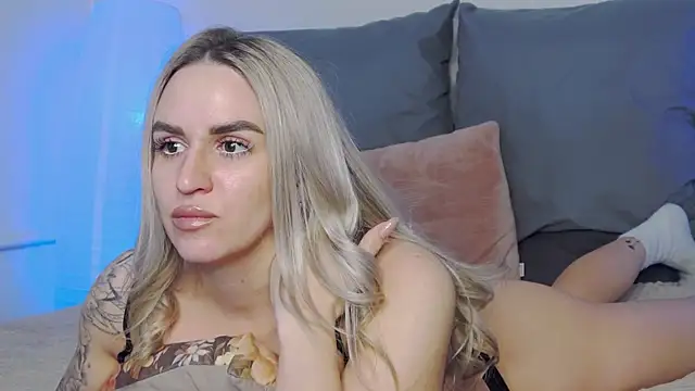 Snapshot of _KSmith_ chatting on 02/06/26, 06:42 KSmith online show from 02/06/26, 06:42