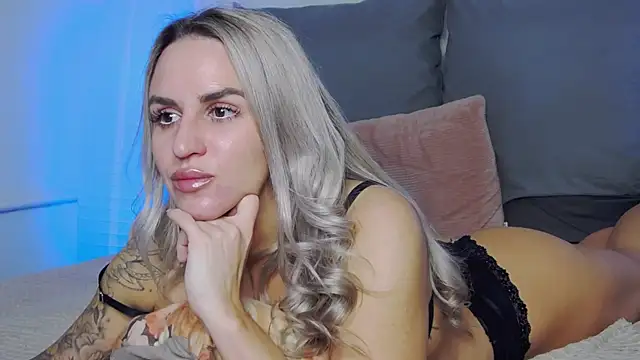 Snapshot of _KSmith_ chatting on 02/19/26, 04:53 KSmith online show from 02/19/26, 04:53