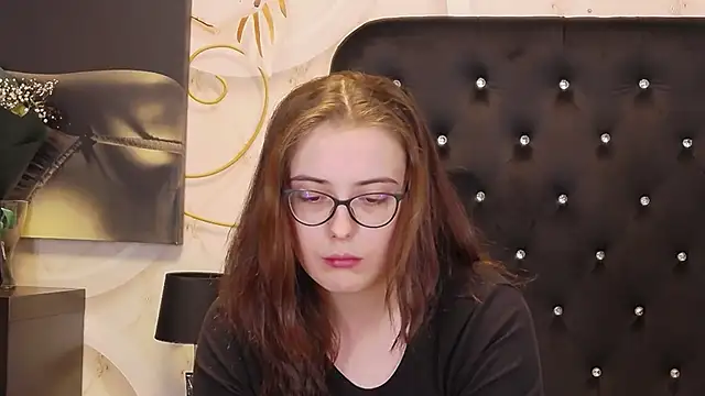 JulieAnnX online show from 01/13/26, 10:08