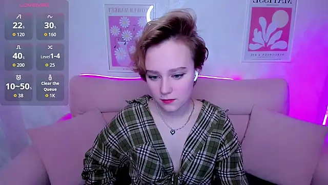 Ellie Heavenly online show from 02/08/26, 01:47