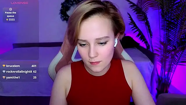 Ellie Heavenly online show from 02/01/26, 07:17