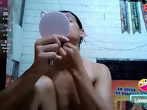 HugeAgatha online show from 05/24/26, 01:44