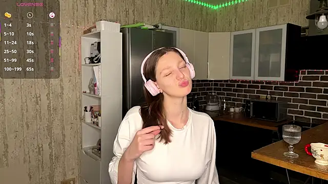 ChrisAmott online show from 02/11/26, 04:07