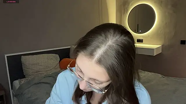 ChrisAmott online show from 04/18/26, 04:09