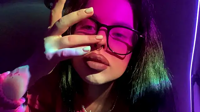 AkilahMilke online show from 01/13/26, 04:33