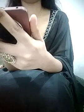 Horny-nishaa online show from 02/23/26, 04:18