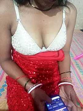 Snapshot of Dropati35 chatting on 04/10/26, 09:27 Dropati35 online show from 04/10/26, 09:27