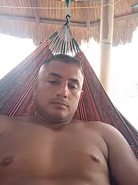 Snapshot of knox_zeque chatting on 07/11/26, 01:11 knox zeque online show from 07/11/26, 01:11