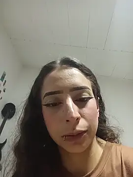 AlexxaAndRileyy online show from 04/13/26, 08:35